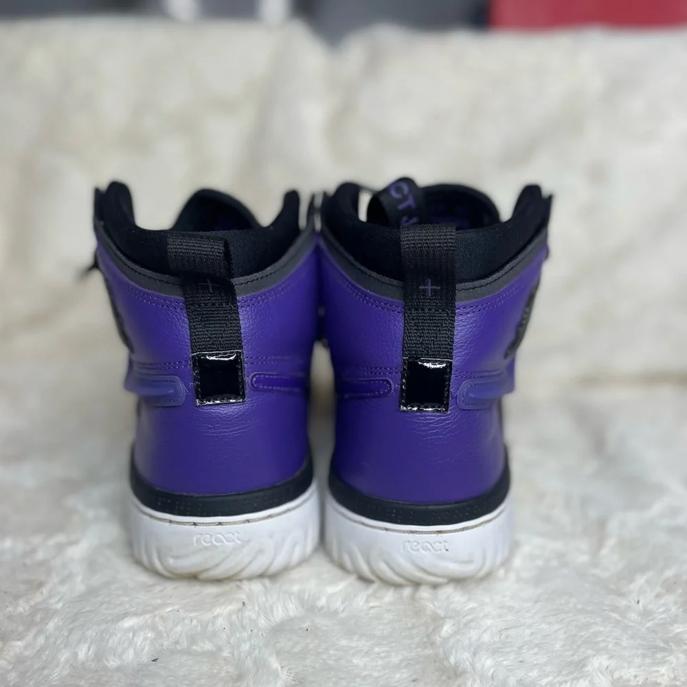 Air Jordan 1 React size 10